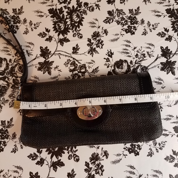 Ann Taylor black clutch G7 - Picture 7 of 10